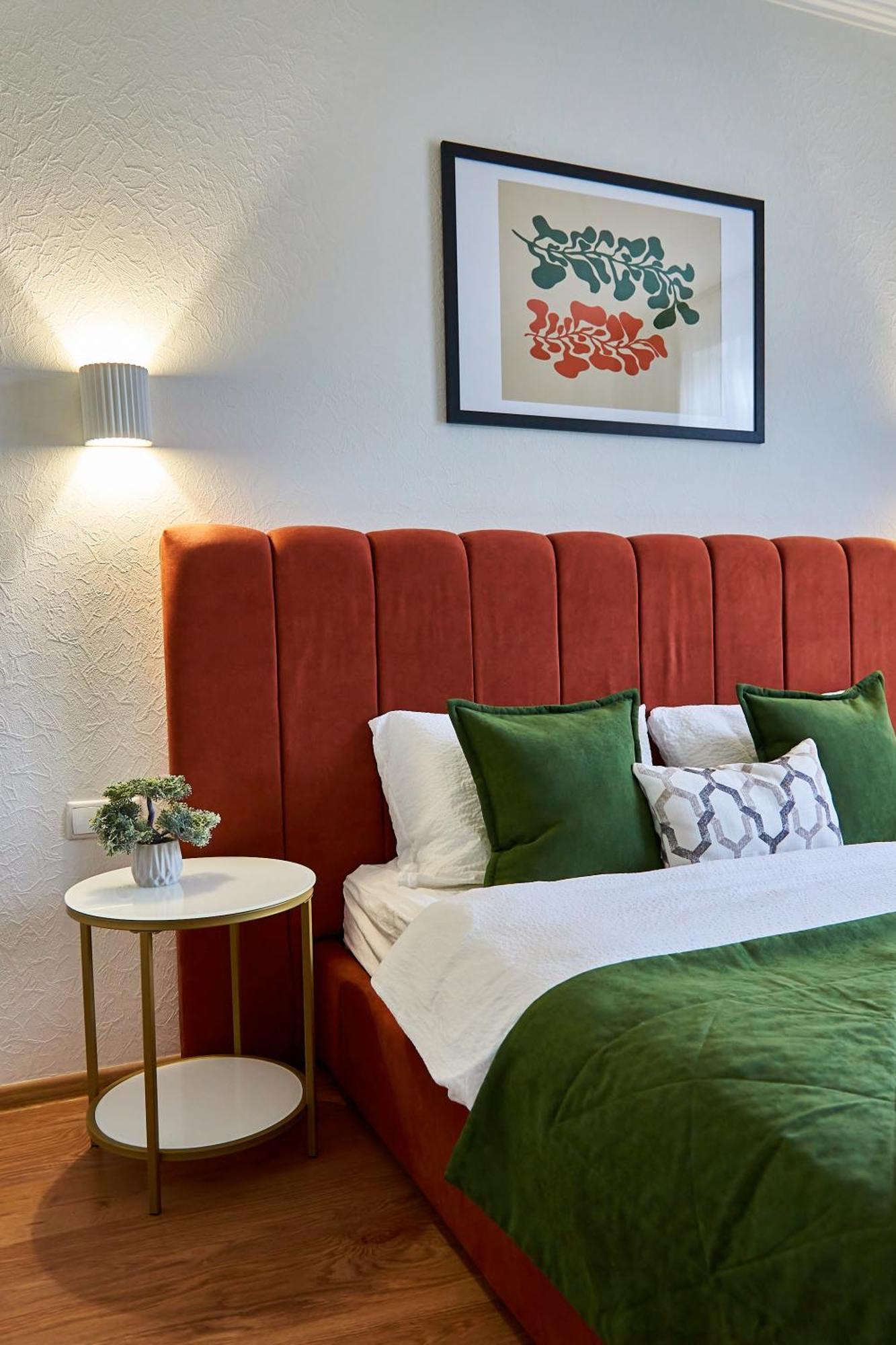 Best Apartments On Kyryla & Mefodia Мукачеве Екстериор снимка