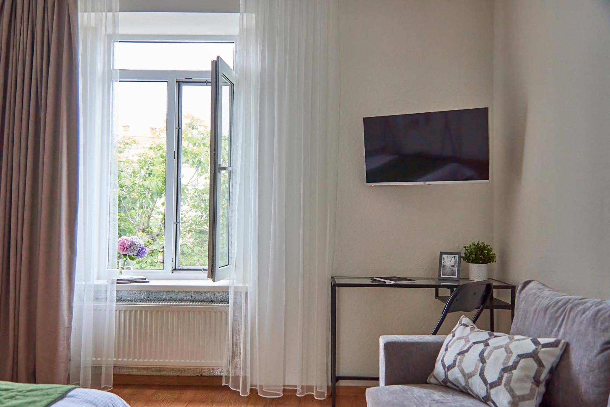 Best Apartments On Kyryla & Mefodia Мукачеве Екстериор снимка