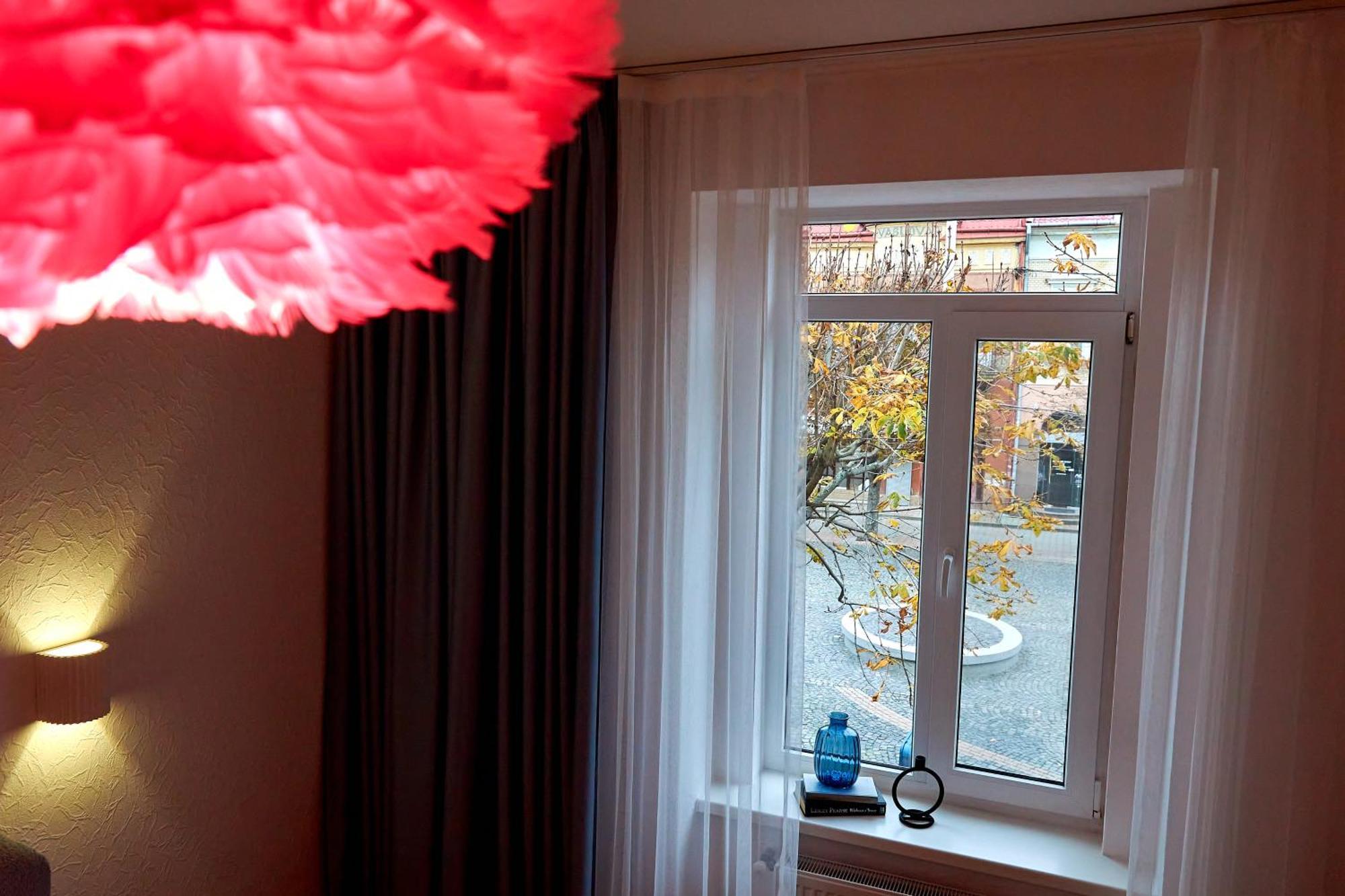 Best Apartments On Kyryla & Mefodia Мукачеве Екстериор снимка
