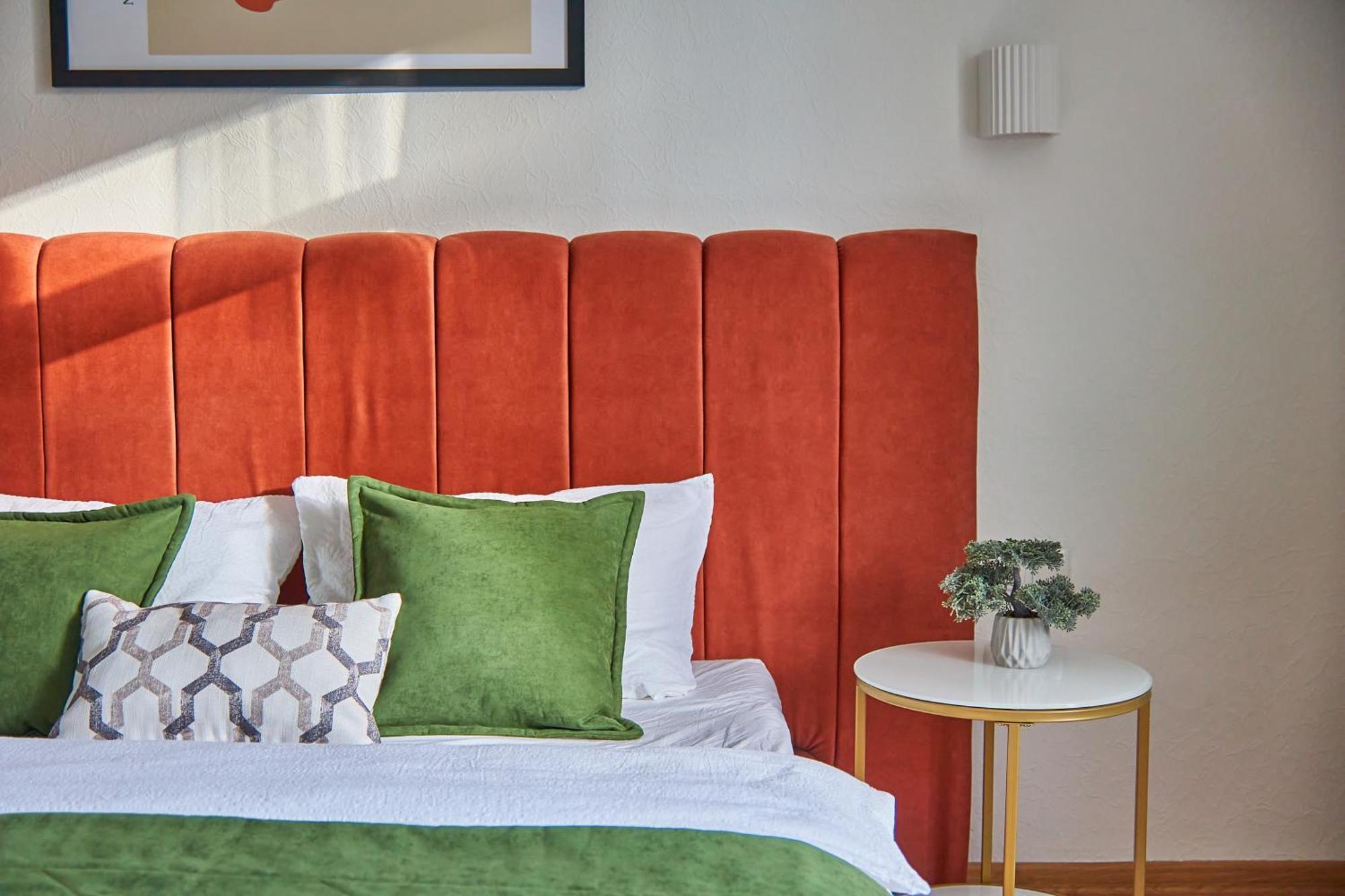Best Apartments On Kyryla & Mefodia Мукачеве Екстериор снимка