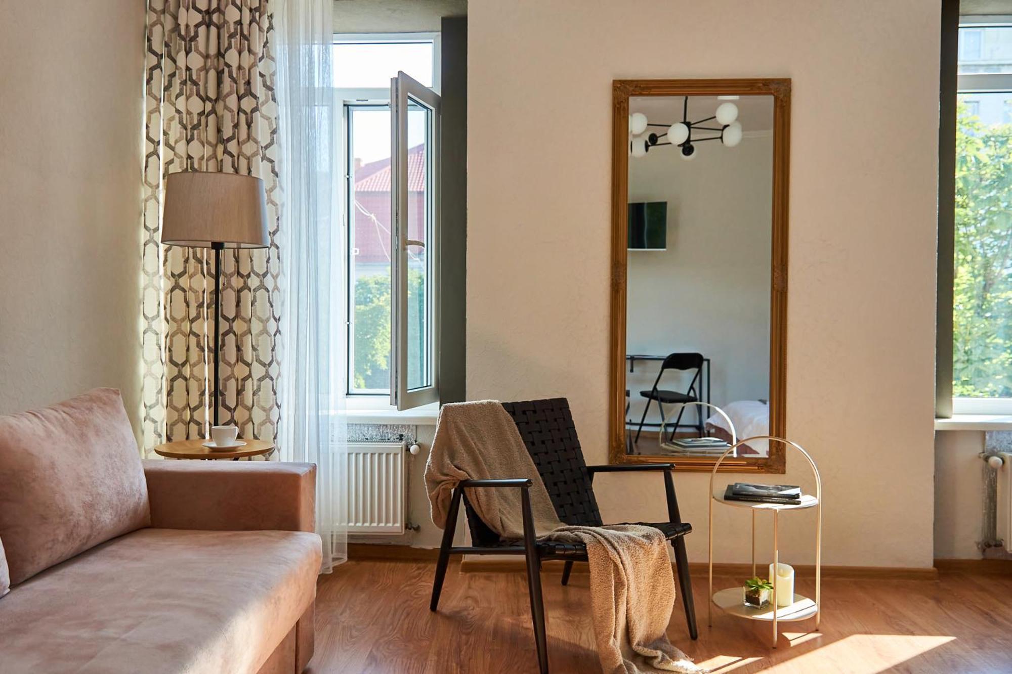 Best Apartments On Kyryla & Mefodia Мукачеве Екстериор снимка