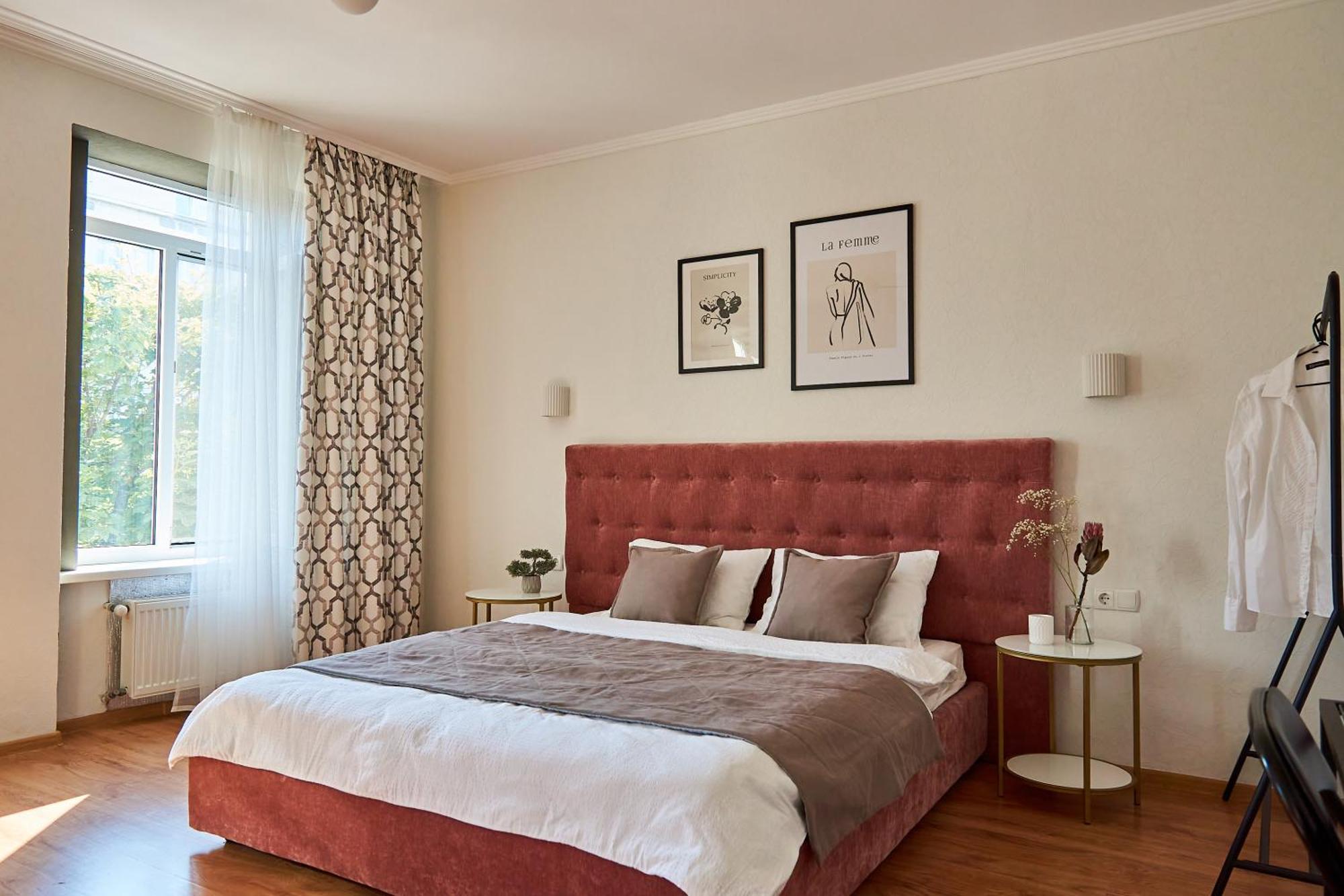 Best Apartments On Kyryla & Mefodia Мукачеве Екстериор снимка